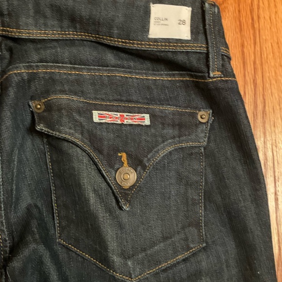 Hudson Jeans, Dark Wash, 5-Pockets, Pointed Flap & Button on Back 2, Size 28 - Picture 11 of 15